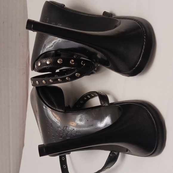 Colin Stuart size 7 1/2 B women's black ankle strap high heels shoe. - Picture 9 of 17